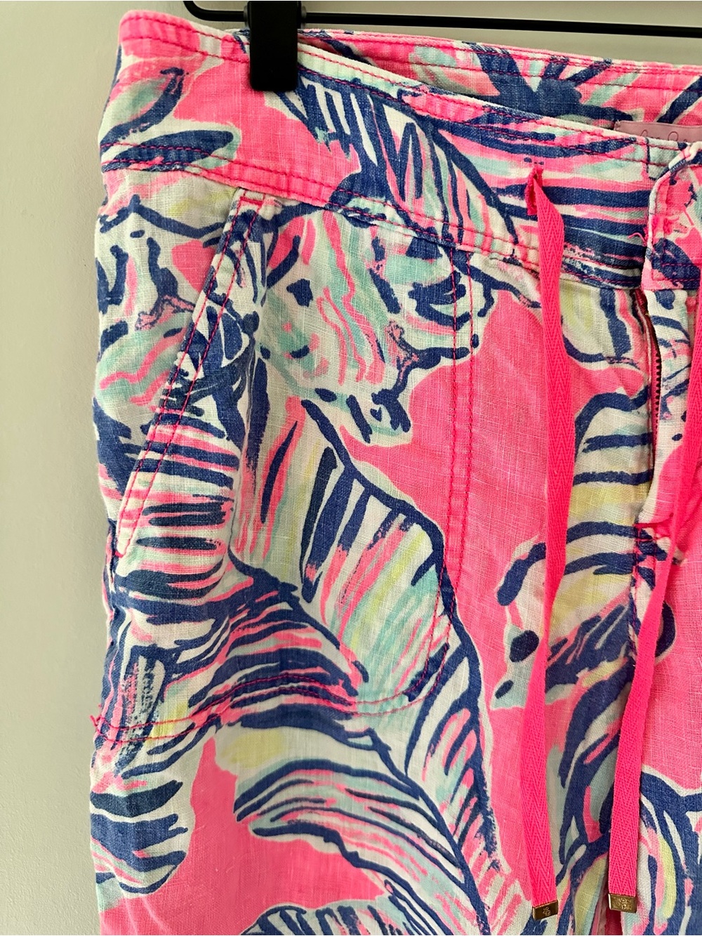 Lilly Pulitzer Pink Tropical Leaf 100% Linen Trouser Pants with Drawstring - Picture 6 of 12